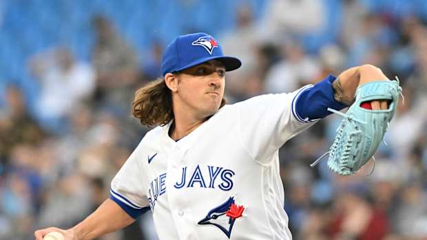 Kevin Gausman explains baseball's increase in splitters.